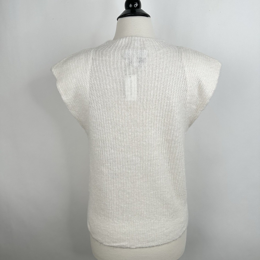 Banana Republic Cream Sleeveless Ribbed Crewneck Sweater - Picture 6 of 9